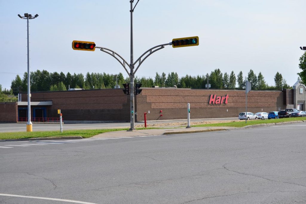 Construction d'une nouvelle stationservice sur le boulevard Frontenac