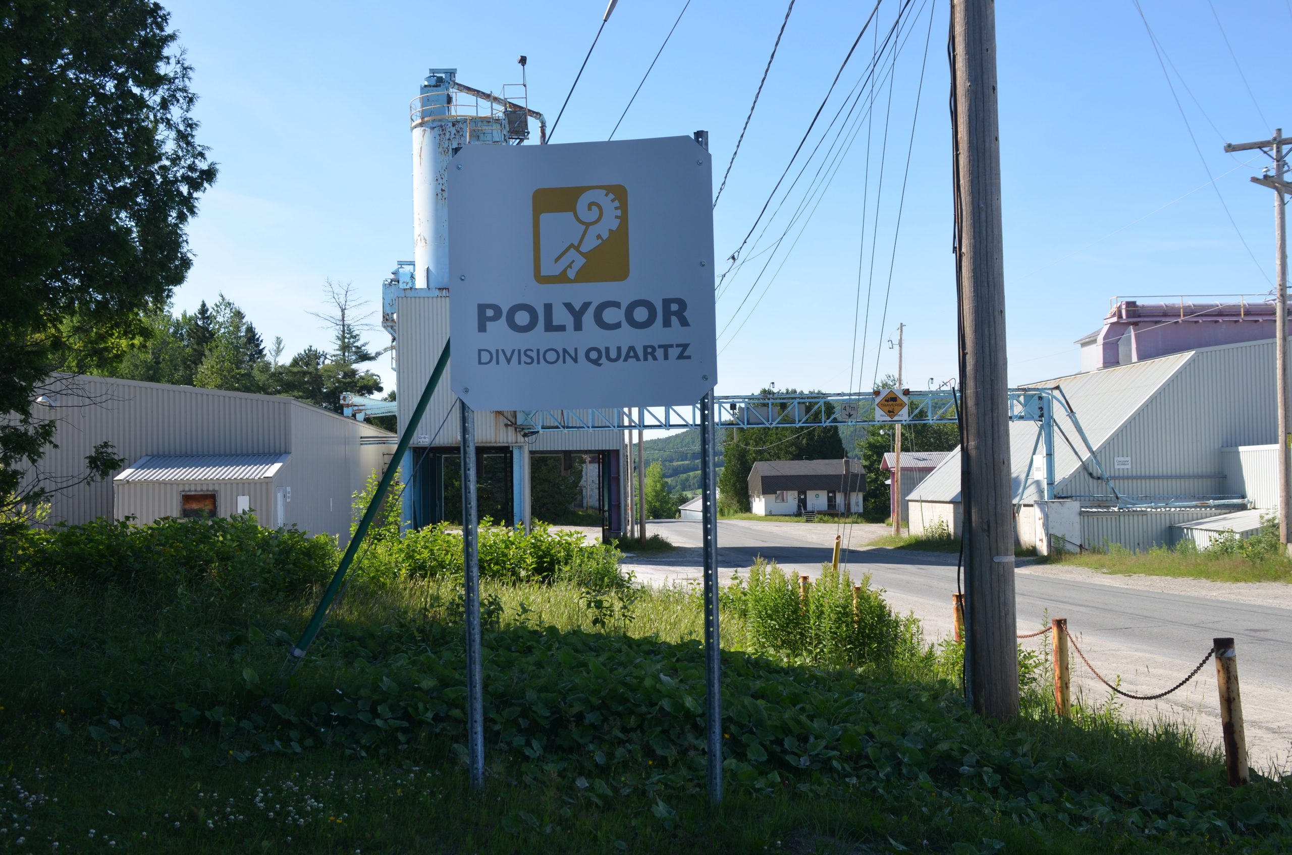 Fermeture de l’usine Polycor à SaintPierredeBroughton Courrier