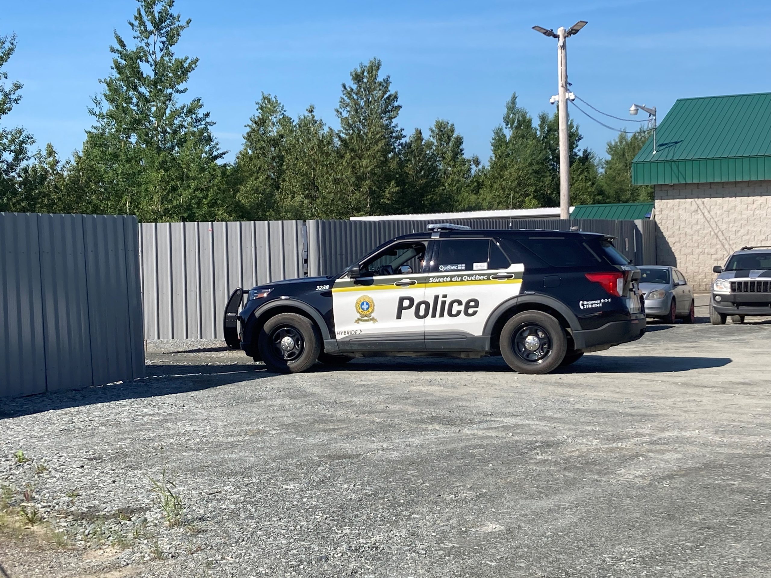 Incendie de véhicules suspect à Thetford Mines Courrier Frontenac