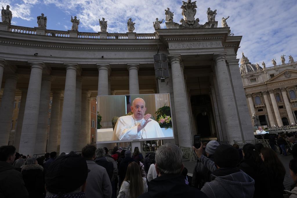 Le pape François incommodé par une inflammation pulmonaire: ses ...