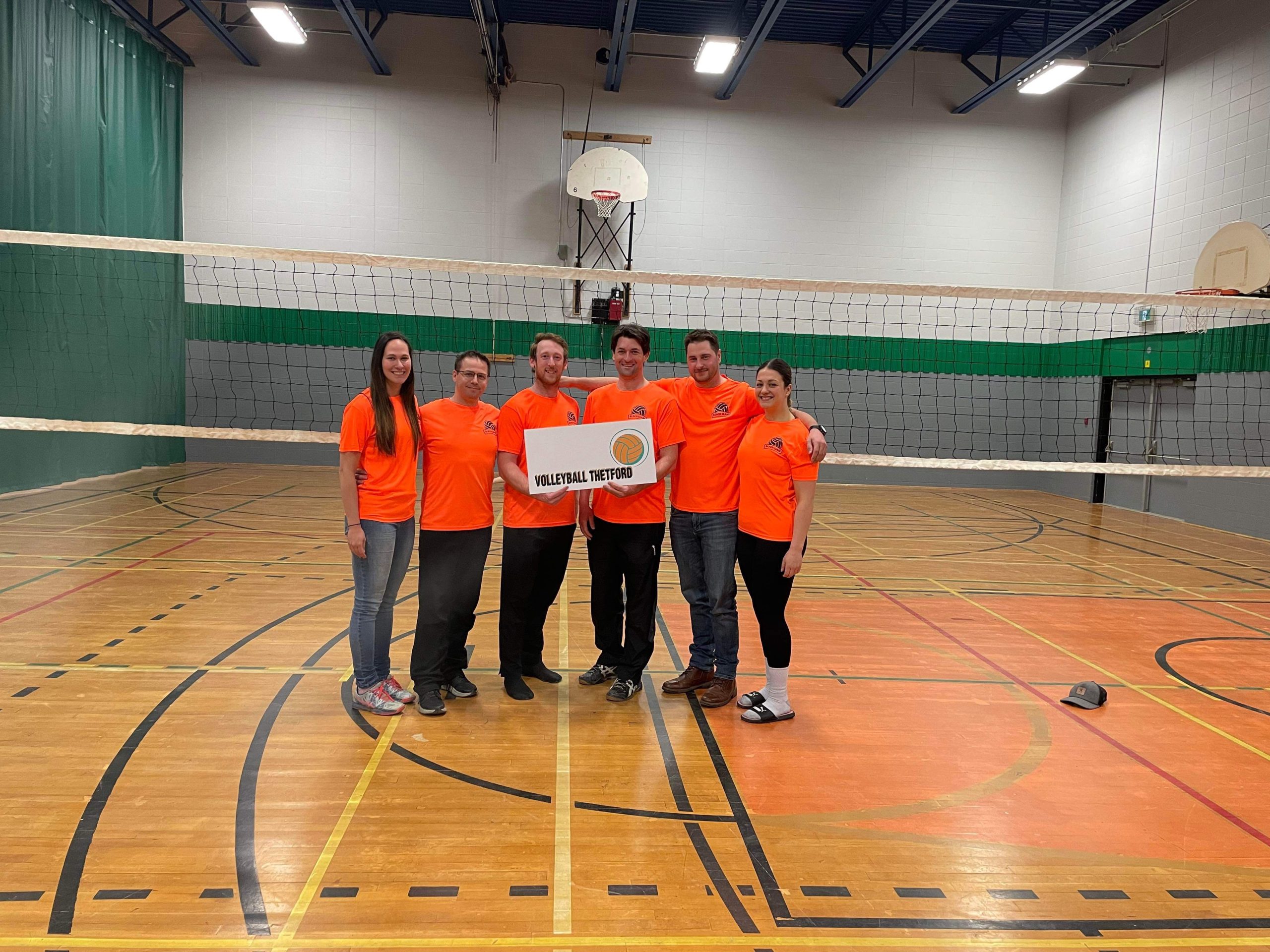 Création de Volleyball Thetford Courrier Frontenac