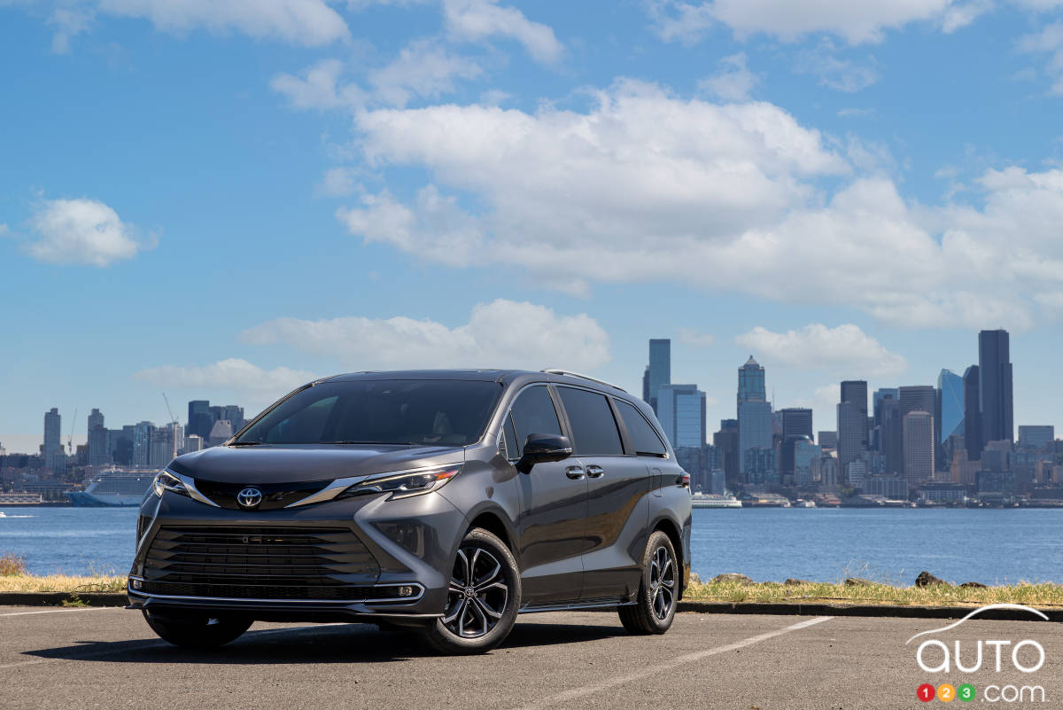 La Toyota Sienna 2025 débute à 51 220 $ au Canada - Courrier Frontenac