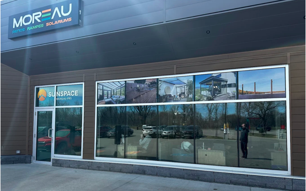 Showroom Moreau PRS à Québec. Nicolas Moreau et l’équipe de Moreau PRS accueille les clients de la Rive-Nord et la Rive-Sud. Fier détaillant de Sunspace Sunrooms : solariums, patios, vérandas et terasses.