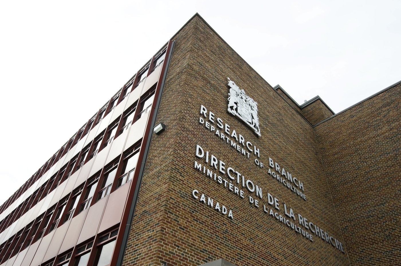 Des groupes déplorent limpact des coupes dans les centres de recherche agricoles